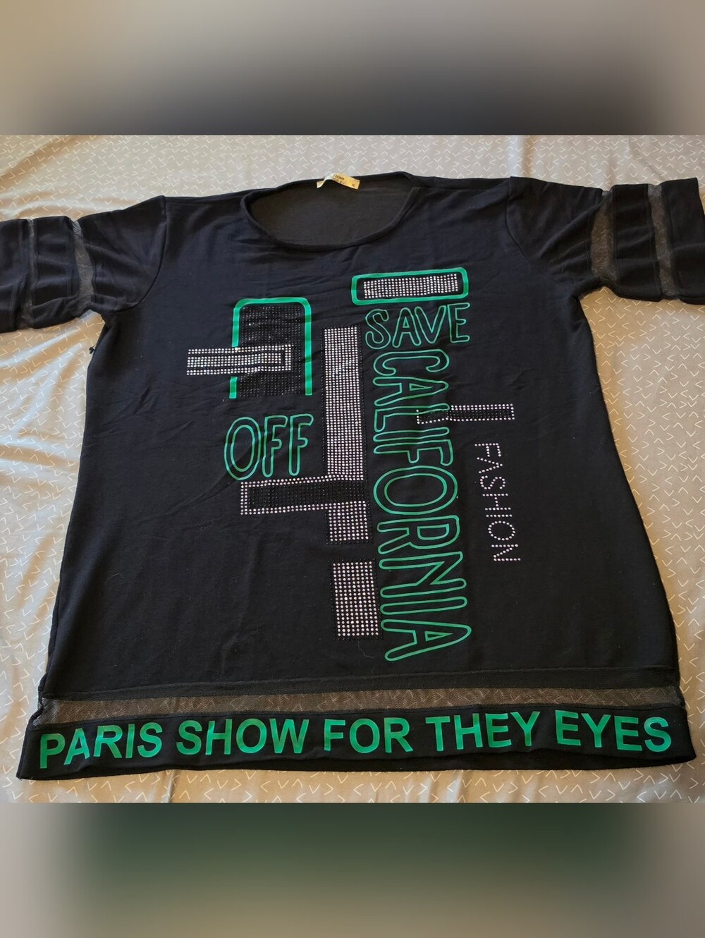 Y2K Unisex Rhinestone Graphic Tee 🖤💚